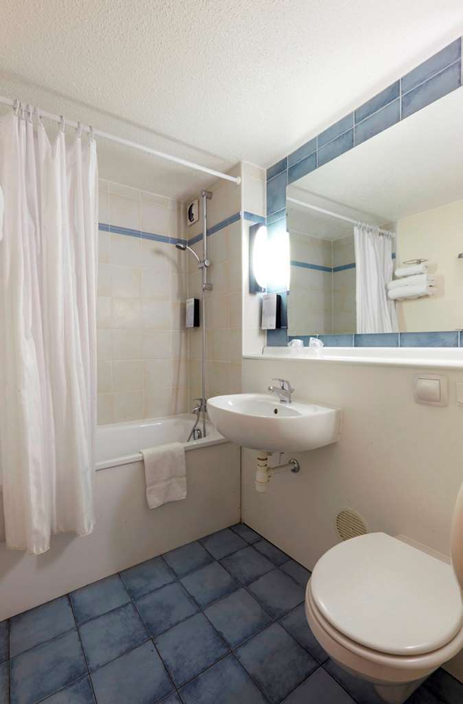 Kyriad Nancy Ouest - Laxou Maxéville Room photo
